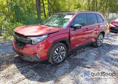 2025 Subaru Forester Hybrid Touring from USA, damaged, VIN JF2SLSTDXSH421093